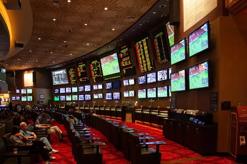 Rigged in Real Time: How Live Betting Platforms Quietly Move the Line the Moment You Get an Edge